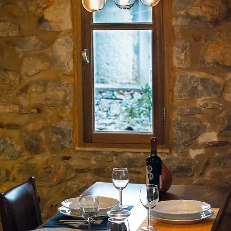 Ferienhaus Skamnaki Stonehouse